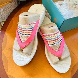 NWT - BZEES Cabana Flip-flop Sandals
